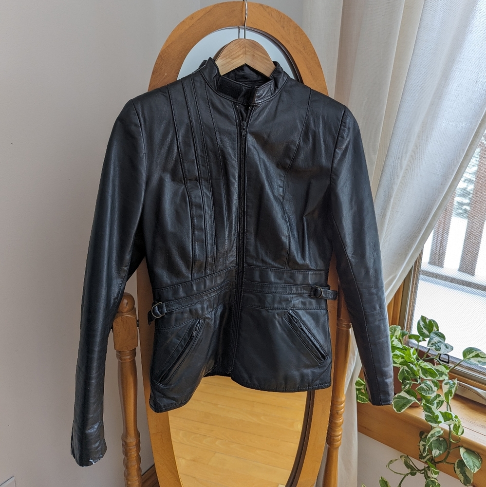 🌵 Vintage - Black leather jacket